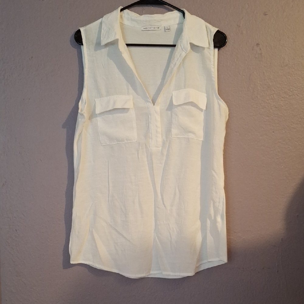 New York & Company White Sleeveless Button Down Blouse